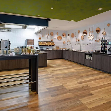 Ibis Styles Hotel 3*