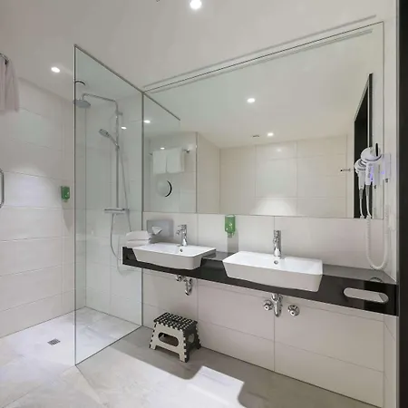 Ibis Styles 3*